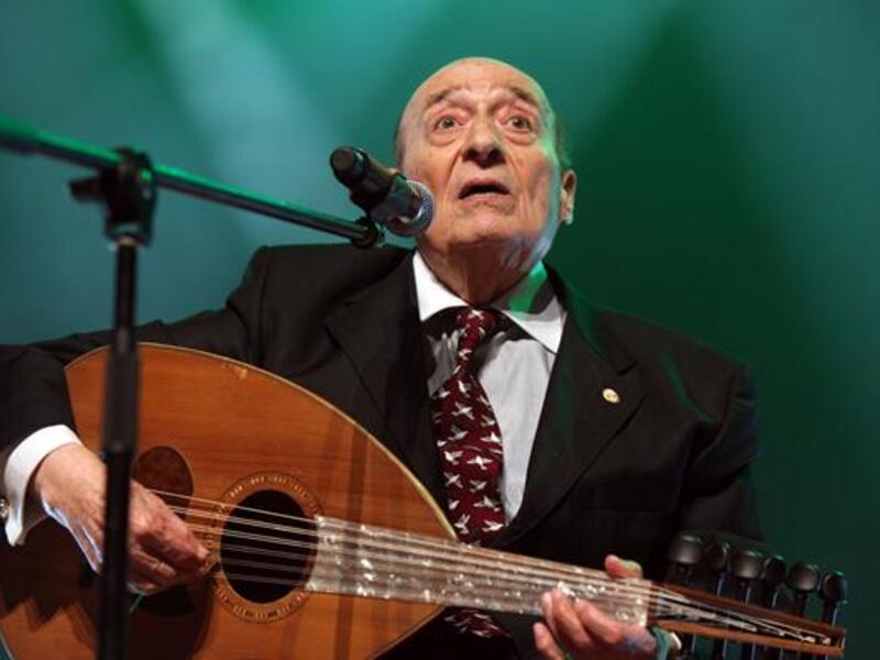The late Lebanese legend Wadih Al Safi performing at one of his many concerts. (Image: Facebook)