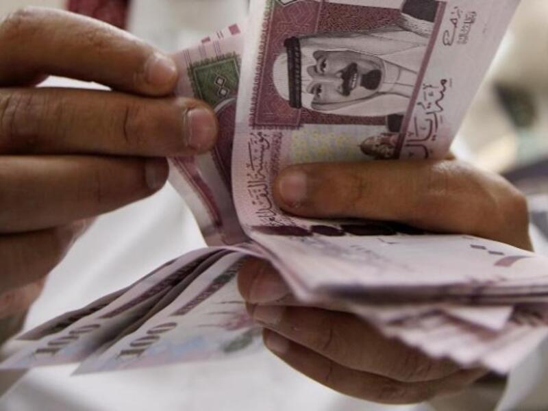  Kuwait ranked third in the Gulf with $8.5 billion sent abroad in 2012, while the expats in Saudi Arabia transferred $27.6 billion, and expats in United Arab Emirates remitted $20.3 billion.