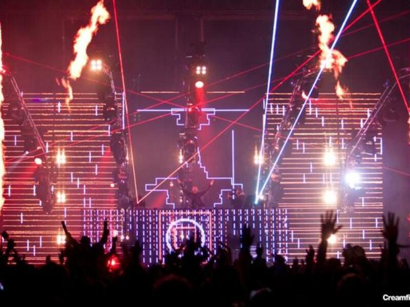 David Guetta on stage. Picture courtesy of Katy Davies.