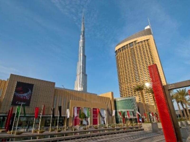 Dubai Mall is to be home to the first Vogue Café