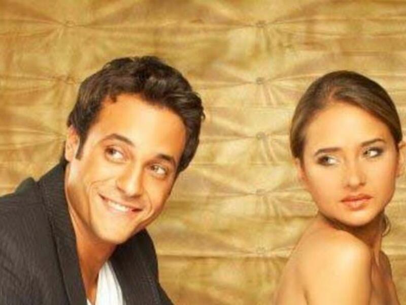 Youssef El Sharif (L) with co-star Nelly Kareem