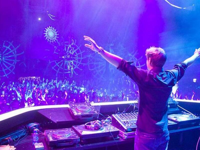 US DJ Armin Van Helden will be joining Snoop for his NYE show in Dubai