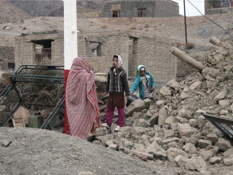 The aftermath of the earthquake (Photo: Mojtaba Gorgi / MEHR News / AFP)