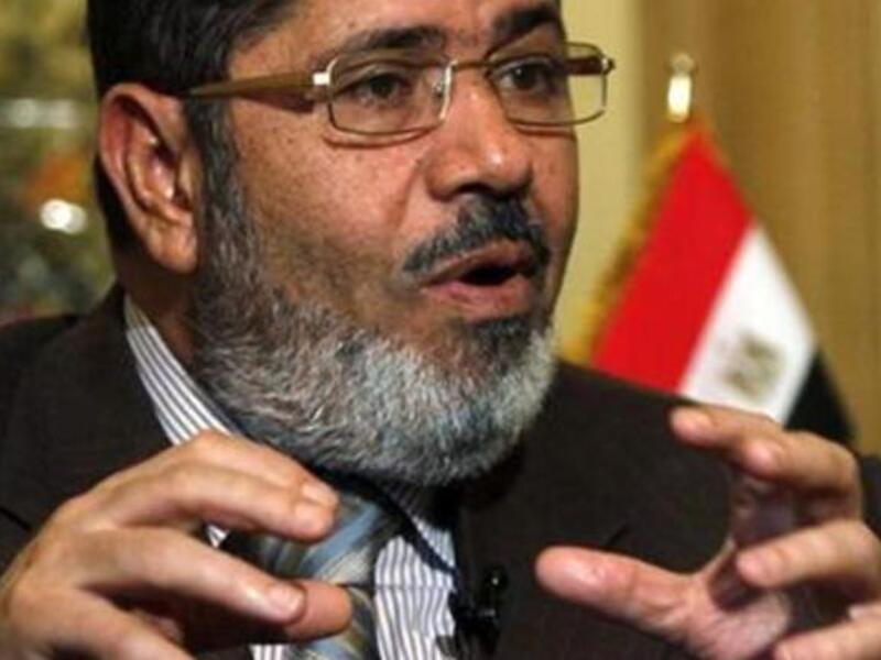 "Black Sunday" for Egypt's economy after Morsi's power grab