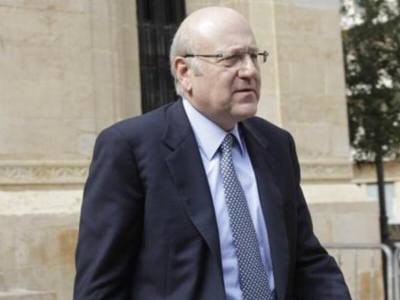 Trade unions in Lebanon have warned the country's Prime Minister, Najib Mikati, that delays in pay rises are hurting the economy