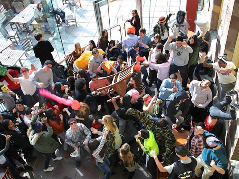 The Harlem Shake in a university in New York