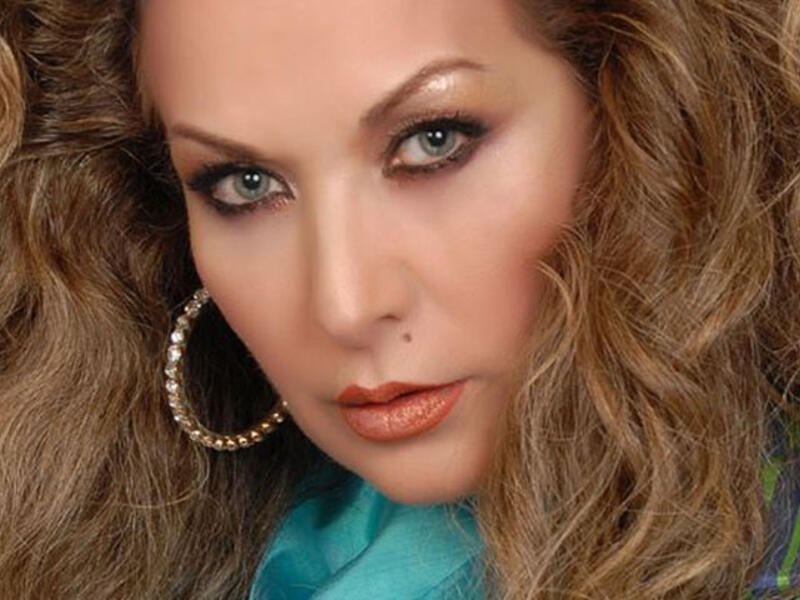 Raghda called individuals supporting the US military strike on Syria "traitors." (Image: Facebook)