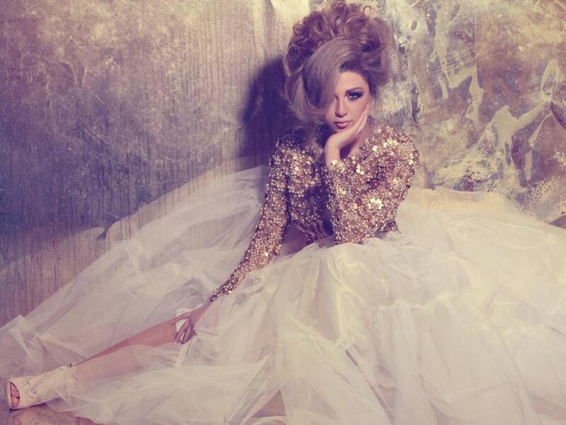 Myriam Fares celebrates her first wedding anniversary with Dany Mitri. (Ali Express)