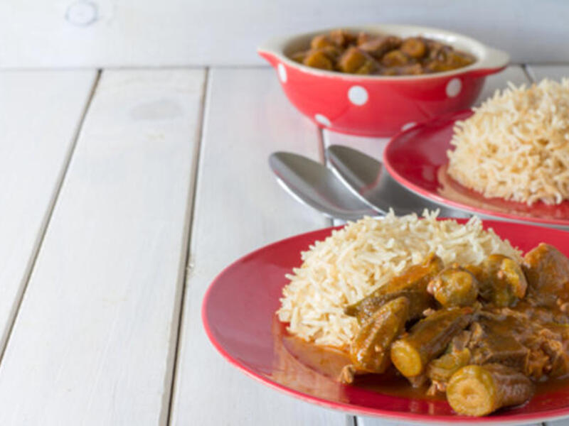طريقة عمل البامية مع الأرز بالشعيرية