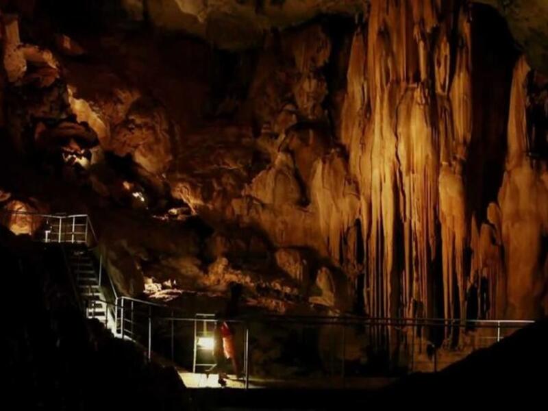 Al Hoota used to attract around 75,000 visitors annually before it was closed for renovation. (YouTube)