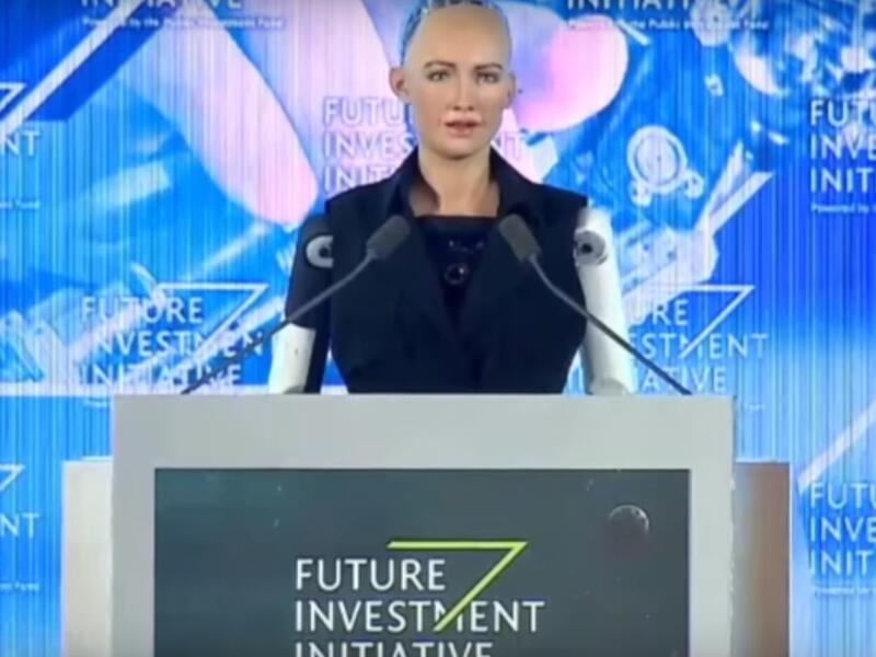 "I want to use my artificial intelligence to help humans live a better life" (Youtube/Arab News)