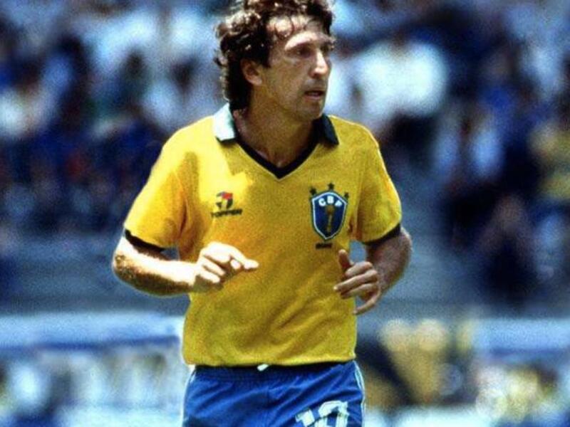 زيكو: من أمهر لاعبي خط الوسط الهجومي في التاريخ، لم ينل بطولة كأس العالم على الرغم من مشاركته مع منتخب البرازيل الذي يراه الكثيرون الأفضل عبر التاريخ في عام 1982، احترف في فلامينغو وأودينيزي وكاشيما آنتلرز وشارك في أكثر من 1000 مباراة مسجلاً 826 هدفاً رسمياً.