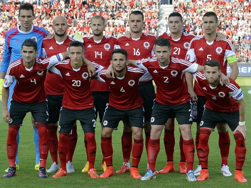 منتخب ألبانيا (المجموعة التاسعة): احتل المركز الثاني برصيد 14 نقطة (4 انتصارات، وتعادلان، و4 خسائر من 8 مباريات).