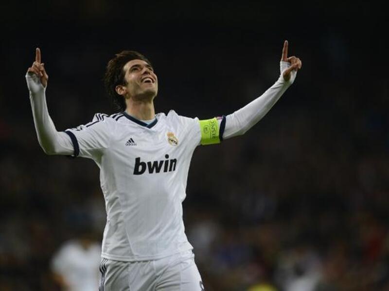 البرازيلي ريكاردو كاكا (ريال مدريد) - عائدات عام 2012: 15.5 مليون دولار، القيمة الصافية لثروته: 100 مليون دولار.