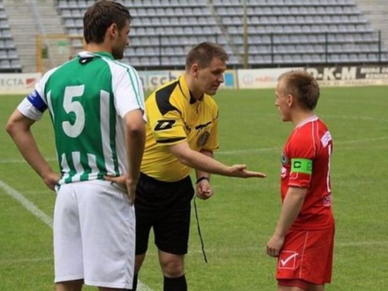 الجناح البولندي مارسين غاروش (154 سم - مواليد 1988): لعب في صفوف مايدز ليجنيكا وتشونيس.