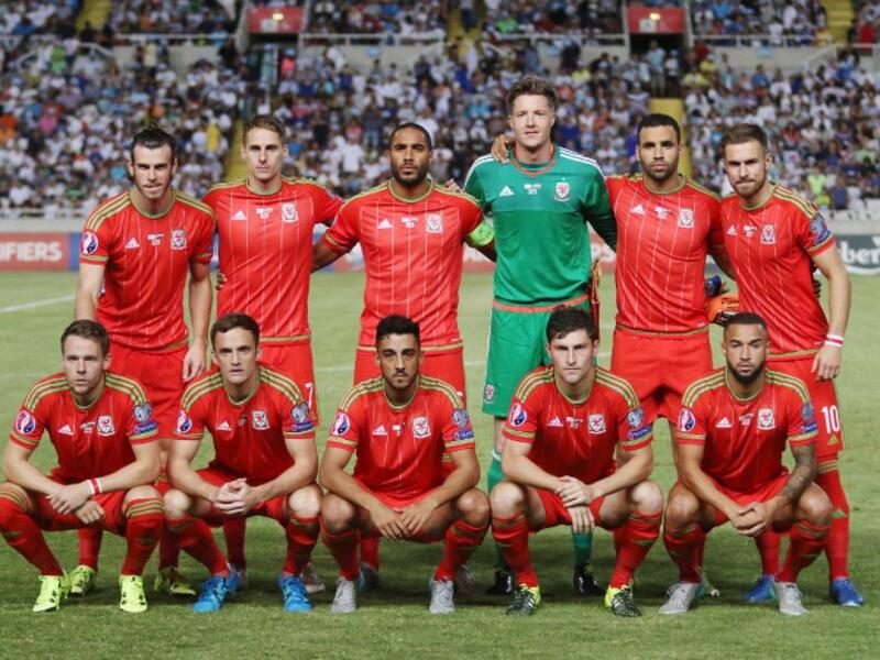 منتخب ويلز (المجموعة الثانية): نال المركز الثاني برصيد 21 نقطة (6 انتصارات، و3 تعادلات، وخسارة واحدة من 10 مباريات).