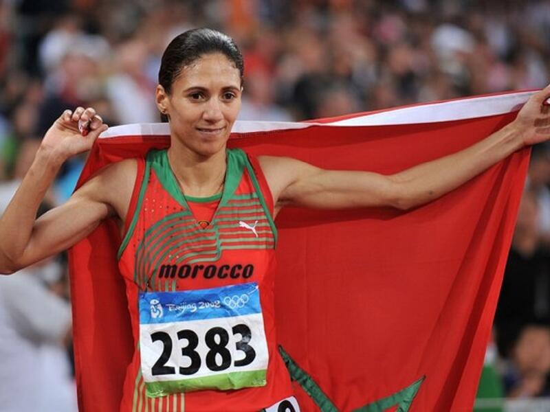 المغربية حسناء بنحسي فازت بفضية في سباق 800 متر في دورة الألعاب الأولمبية التي أُقيمت في أثينا بالعام 2004، و استطاعت الفوز ببرونزية في سباق 800 متر لألعاب القوى في العاصمة الصينية بكين بعام 2008.