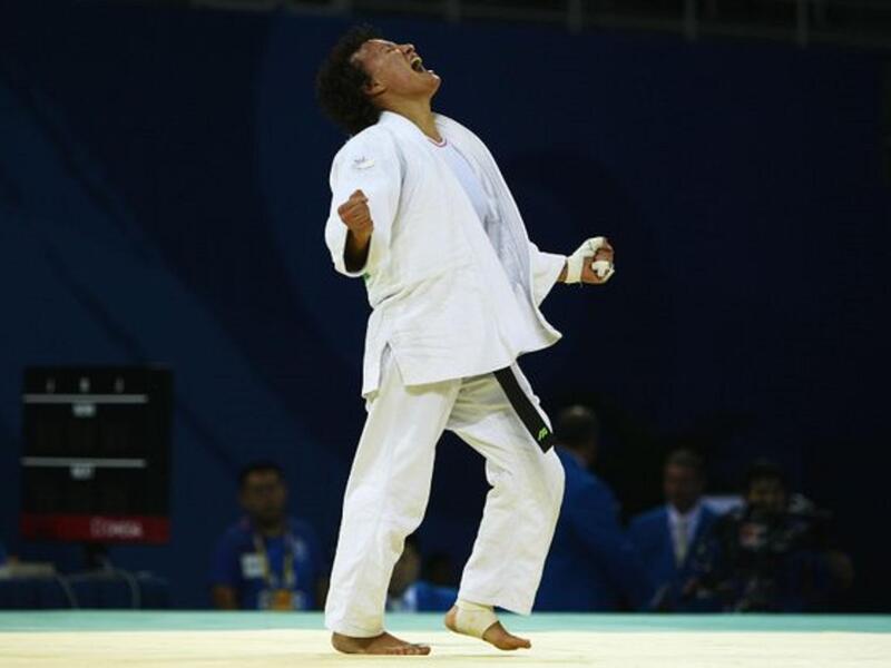 الجزائرية  ثريا حداد حصلت على برونزية في الجودة في دورة الألعاب الأولمبية بالعام 2008.  وكانت حداد بذلك هي العربية والإفريقية الأولى التي تحرز بطولة في الجودو بالألعاب الأولمبية.