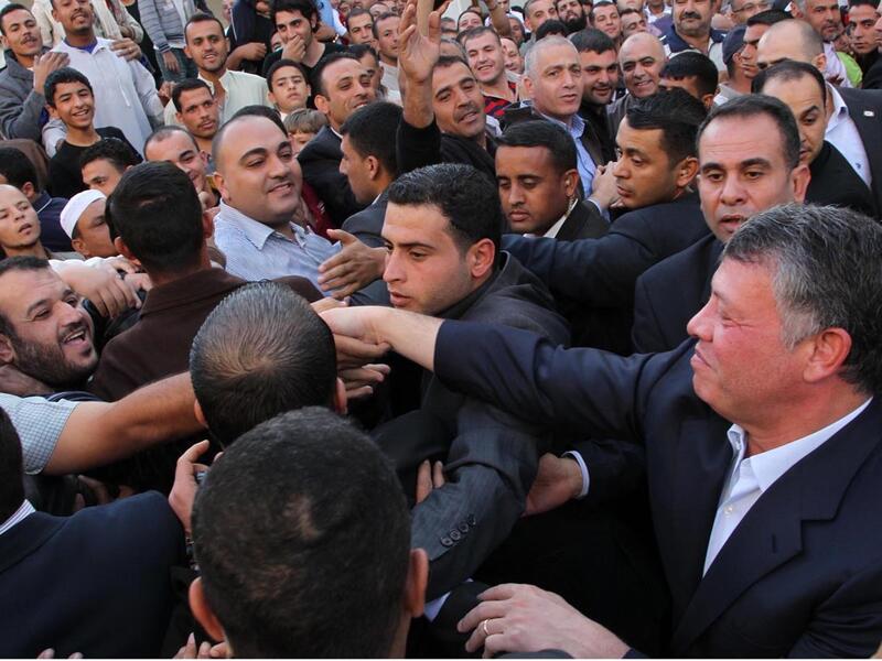 فاز بوسام التميز لأكثر الشخصيات تأثيرًا في العالم من قائمة الملوك والرؤساء وكبار السياسيين، خلال التصويت الذي دشنه المجلس الدولي لحقوق الإنسان والتحكيم والدراسات السياسية والاستراتيجية عام 2014.
