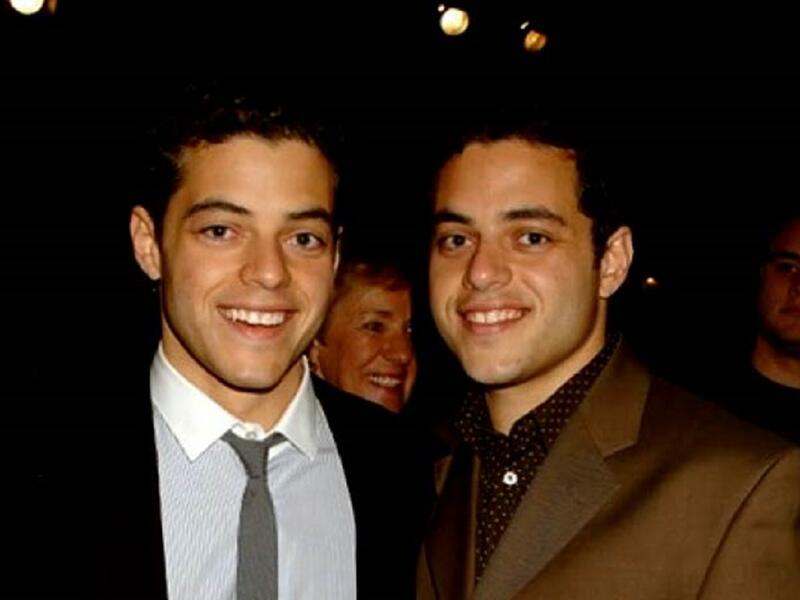 رامي هو التوأم الأكبر سنا قبل أربع دقائق. لديه أيضا شقيقته الأكبر سنا. درس في مدرسة نوتردام الثانوية في شيرمان أوكس، لوس أنجلوس وحصل على شهادة بكالوريوس الفنون الجميلة في عام 2003 من جامعة ايفانسفيل في ايفانسفيل، انديانا.