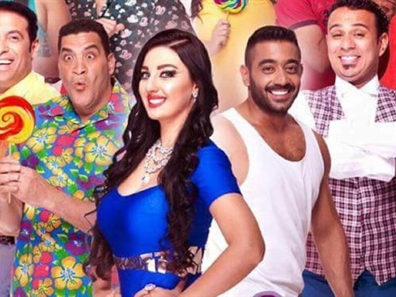 فيلم "30 يوم في العز"، هو من تأليف سيد السبكى وإخراج هاني حمدي، ويشارك في بطولته كل من الفنان أحمد فلوكس، وسعد الصغير، وصوفينار،وغيرهم. وتدور أحداث الفيلم حول قصة حب تجمع بين فتاة وشاب تصل إلى مرحلة الخلافات المتفاقمة فى إطار من الكوميديا الإجتماعية.