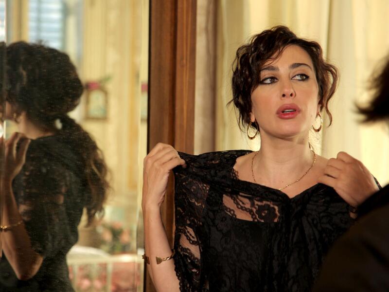 فيلم "هلا لوين" للمخرجة والفنانة  نادين لبكي. وأنتج الفيلم عام 2011، وعرض في اليوم الأول لمهرجان كرامة لأفلام حقوق الإنسان الدورة الثانية في 2011. تدور أحداث الفيلم في قرية تعيش خلف بوابة الحرب، وهو فيلم اعتبره الجميع بانه نجاح باهر للمخرجة نادين لبكي.