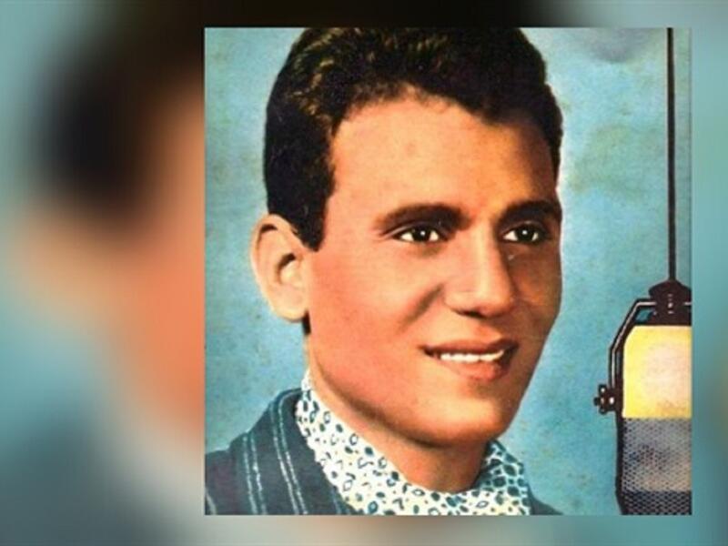 حافظ: اكتشف الإذاعي الكبير حافظ عبد الوهاب في مبنى الإذاعة موهبة العندليب، الذي سمح له باستخدام اسمه "حافظ" بدلًا من شبانة.
