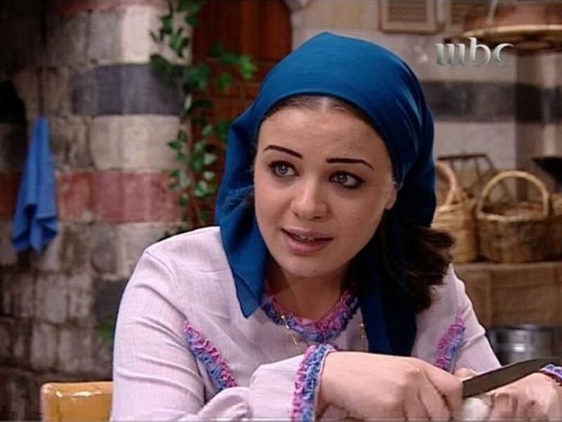 أناهيد فياض "دلال" : الإبنة الوسطى للفنان عباس النوري وشاركت في كل الأجزاء واختلفت مساحة دورها في كل جزء.