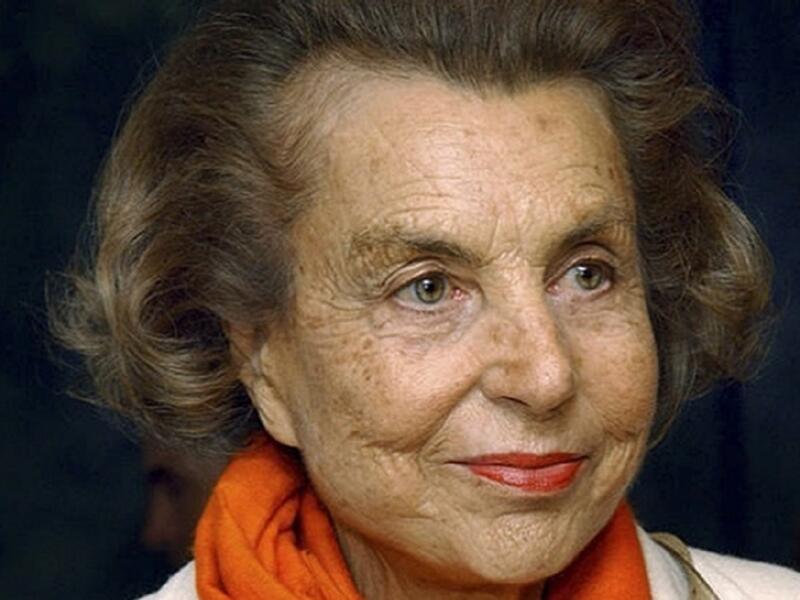 ليليان بيتنكور:أغنى شخص في فرنسا، وأغنى امرأة في العالم، وهي رئيسة لوريال، أكبر شركة لمستحضرات التجميل على هذا الكوكب، ورثت الشركة من والدها، ولكنها عملت بشق الأنفس لتطوير الشركة، بلغت ثروتها حاليا 200 مليار دولار. ويقال أنه بإمكانها شراء بلدها بالكامل.
