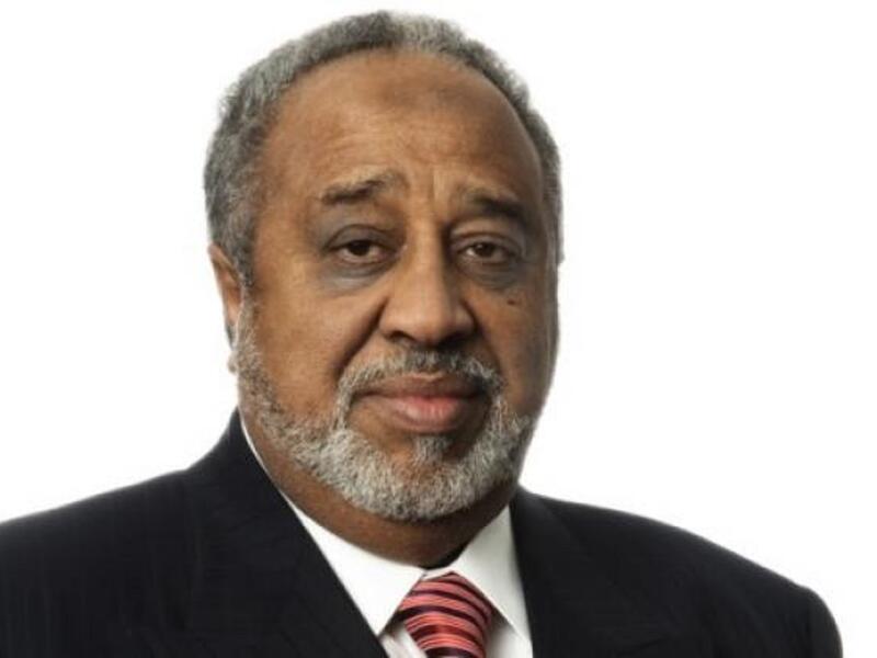 السعودي محمد العمودي وتقوم شركة العمودي القابضة، كورال جروب وميدروك جروب بتوظيف أكثر من 40 ألف موظف. لدى كورال جروب محفظة استثمارية في أوروبا والشرق الأوسط التي تتضمن شركة برايم بتروليوم شركة النفط الأكبر في السويد وشركات أخرى وتقدر ثروته 9 مليار دولار