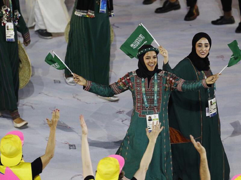 جود فهمي لاعبة الجودو منعتها الاصابة من خوض منافسات في الألعاب الأولمبية ، في حين ذكر الإعلام الإسرائيلي أنها انسحبت كي لا تواجه لاعبة إسرائيلية. وهو ما أثار جدلا.