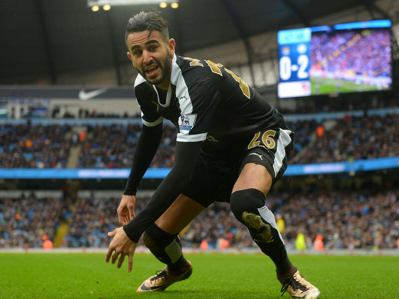 رياض محرز، مواليد 21 فبراير 1991 في سارسيل بفرنسا، لاعب كرة قدم جزائري يلعب لنادي ليستر سيتي ومنتخب الجزائر لكرة القدم كلاعب وسط. سبق له أن لعب في كأس العالم لكرة القدم 2014 مع منتخب بلاده. 