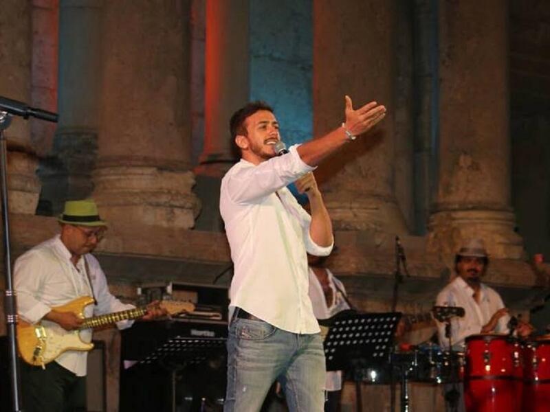 أحيا الفنان سعد المجرد حفلاً مميزاً في مهرجان جرش، حيث إلتقى بجمهوره وقدّم لهم باقة مميزة من أغانيه. وانتقدت بعض الصحافة لباسه البسيط، وعلّق بعضهم من جهة ثانية على عدد الجمهور القليل الذي لم يملأ كافة المدرّجات، وغنى لمجرد مجموعة من الأغاني  على طريقة البلاي باك.