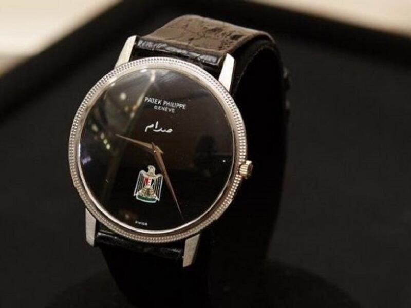 ساعة باتك فيليب تم صنعها خصيصاً للرئيس العراقي الراحل صدام حسين.
