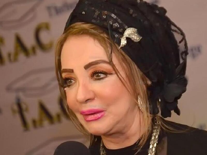 شهيرة:
علاقة زكي بشهيرة كانت مبنية على شهامة ابن البلد الذي ساعد ابنة محافظته التي جاءت إلى القاهرة وبقي دائمًا إلى جوارها يقدم لها يد العون والمساعدة حيث كان يحافظ عليها ويحميها وينصحها، حتى أنه كان سببًا في زواجها من الفنان محمود ياسين.