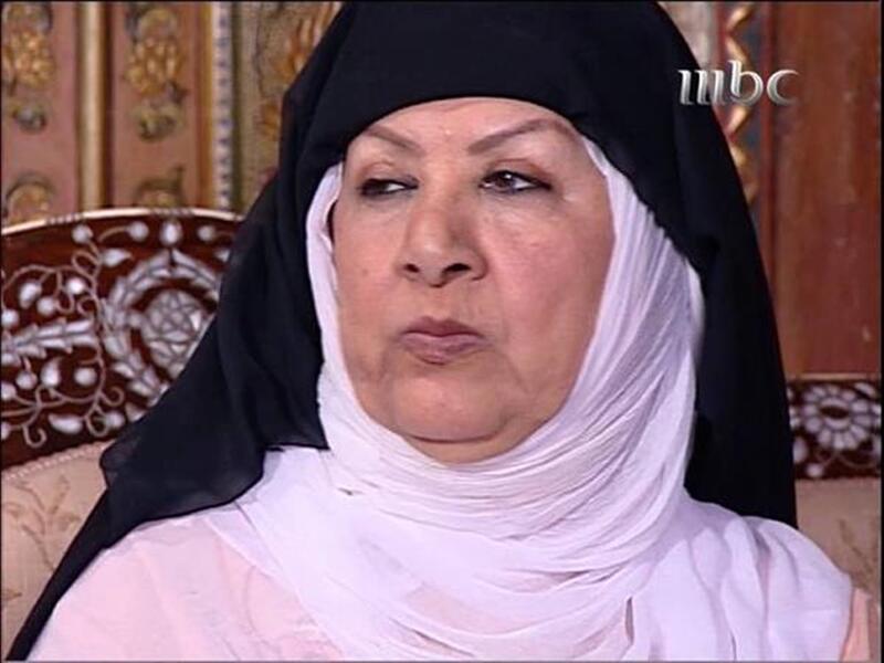 هدى شعراوي "ام زكي": داية الحارة ومن اهم النساء الشخصيات المؤثرات في العمل.