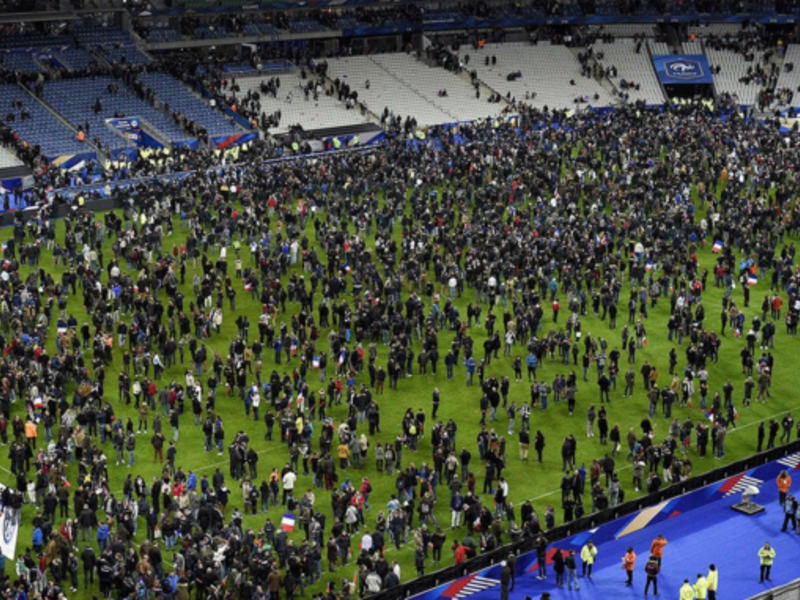 A security guard at the Stade de France stopped a suicide bomber from entering, but the Internet is confused as to who the hero really is. (Twitter)
