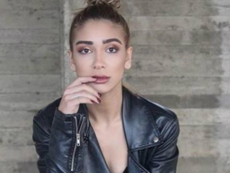 The Lebanese hottie is the daughter of Lebanese Diva Nawal Al Zoghbi and her 'ex husband' Elie Dib