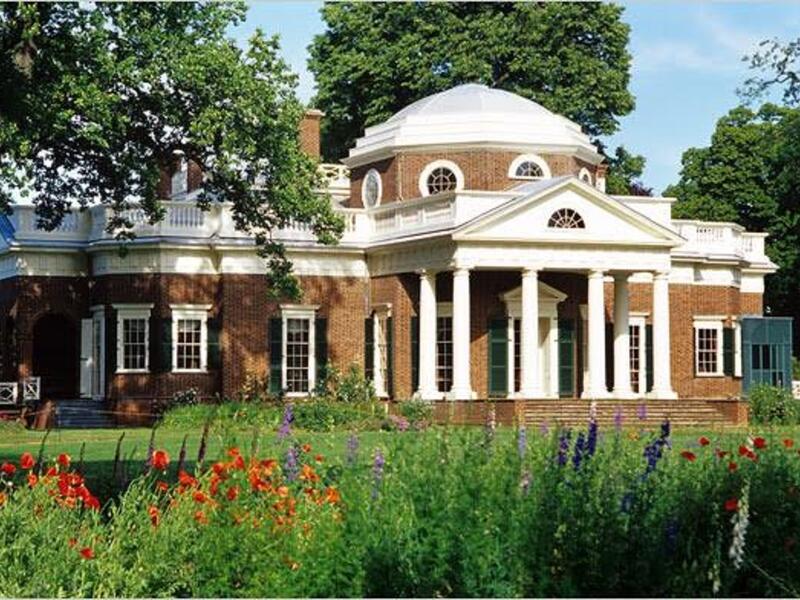 توماس جيفرسون: له عدد من الأنشطة المختلفة بعد تركه لمنصبه، فوجه أنشطته للشئون التعليمية. إن التصميم الذي اختاره لمنزله في مزرعته، والذي استند إلى الهندسة المعمارية الكلاسيكية الإغريقية والرومانية، يكرم تقليدًا أوروبيًا ويجسد التجارب الثقافية.
