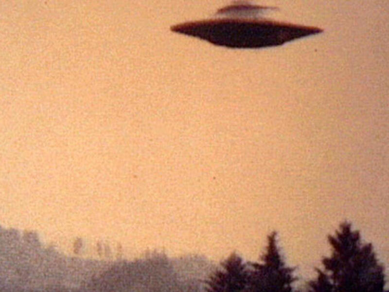 Back in the late 70s, a UFO was spotted hovering over the oil fields of Kuwait. (image for illustrative purposes only)