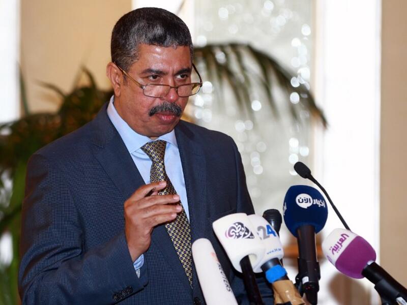 Yemen's President Abedrabbo Mansour Hadi has relieved Prime Minister and Vice President Khaled Bahah of his duties in government, a presidency source told AFP on April 3, 2016. (AFP/Stringer)
