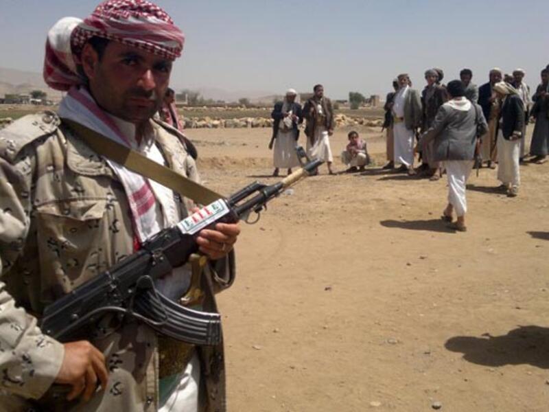مقاتل من الحوثيين في عمران اليمن/أ.ف.ب