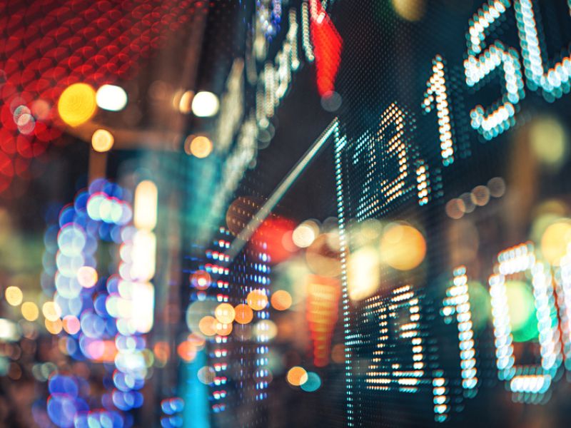Tips for Traders: Overview of Bloomberg’s Top 11 Big Trades of 2023