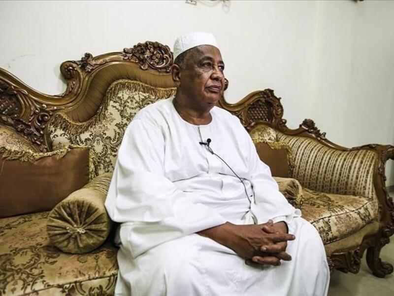القضاء السوداني يبرئ رئيس حزب البشير من تهم الإرهاب