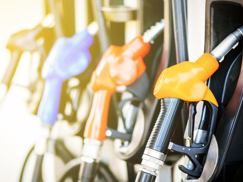 Iran: Despite the Protests, Economists Support the Decision on Gas Price