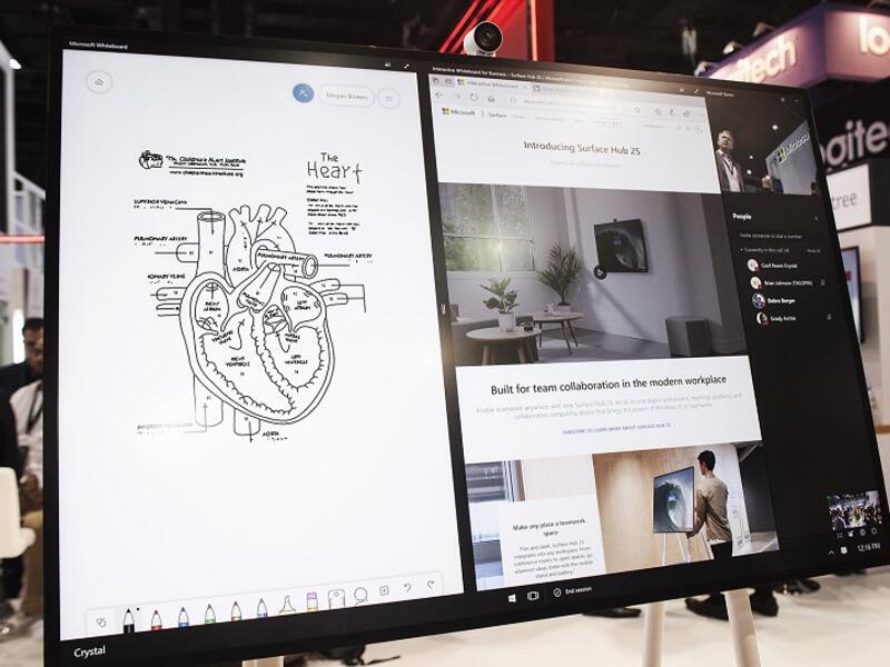Surface Hub 2S enables teams to work in entirely new ways and gives them the flexibility to come together wherever they work best. 