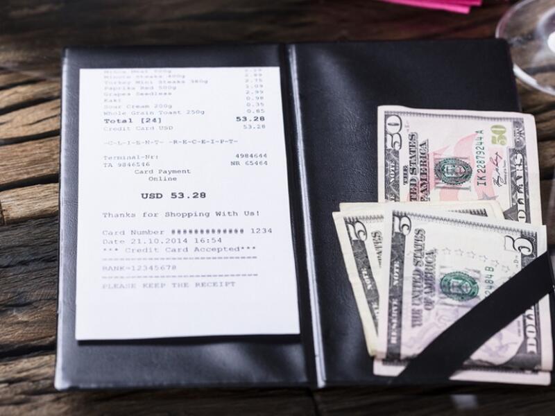 IHOP Waitress Gets an Early Christmas Gift by a Group Leaving Her $1,200 Tip