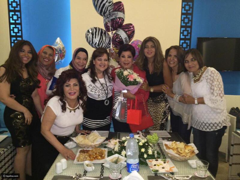 خلال احتفال الفنانة رجاء الجداوي بعيد ميلادها الـ80 تعرضت لحملة سخرية من رواد مواقع التواصل بعدما نشرت صور الاحتفال، الذين استهجنوا أن تحتفل بعيد ميلادها في هذا العمر.