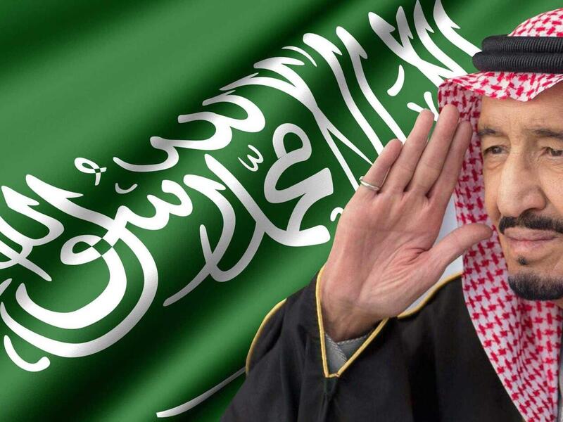 اشترط العاهل السعودي لمنح الإذن بإنتاج الفيلم، وهو أن تراجع وزارة الإعلام ودارة الملك عبدالعزيز نص السيناريو ليطابق الحقيقة بعيدًا عن القالب الوثائقي، حتى لا يفقد التشويق للمشاهد عن حياة رجل عظيم وملك معروف تاريخيًا.