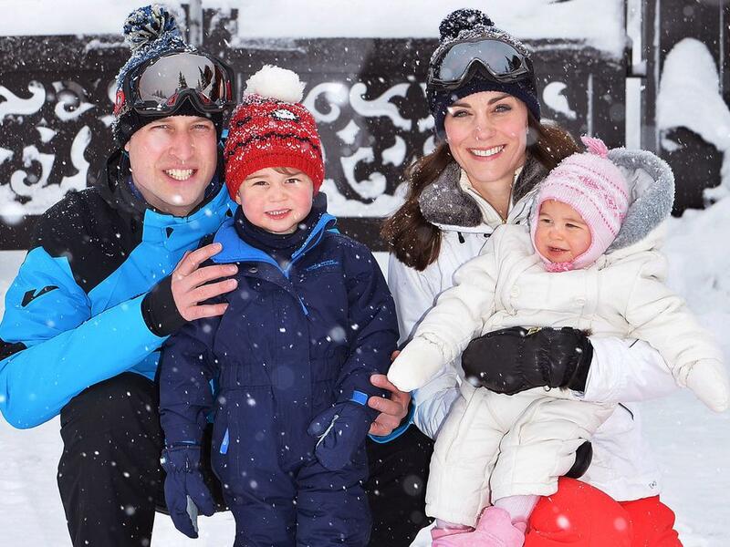 منتجع Courchevel: لا يزال التزلج أحد الهوايات المفضلة للعائلة المالكة، وفي عام 2016  اصطحب دوق ودوقة كامبريدج على الأمير جورج البالغ من العمر 3 سنوات حينها والأميرة شارلوت التي كانت تبلغ عامًا واحدًا في أول عطلة تزلج لهما.